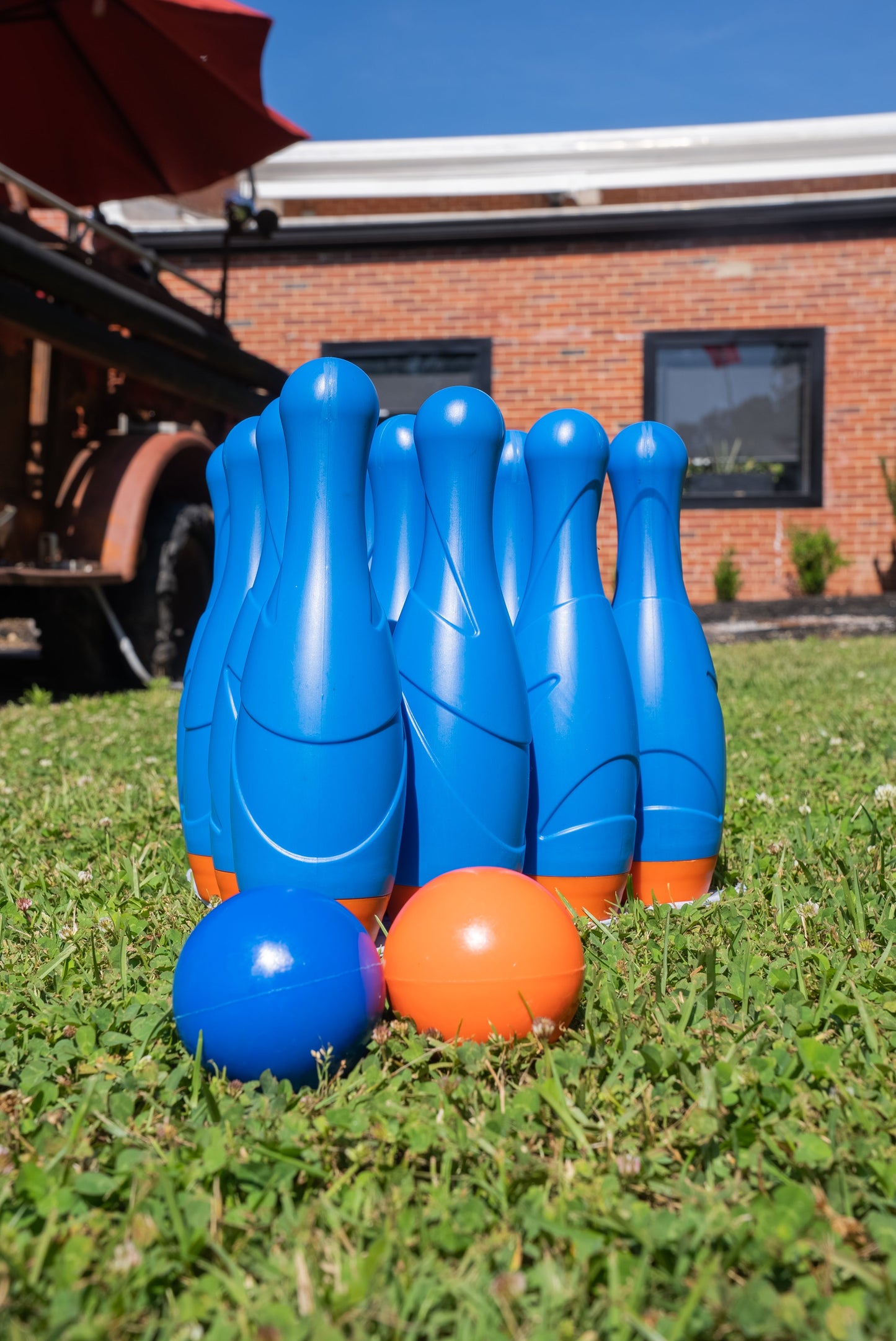 MagnaRack Bowling Set