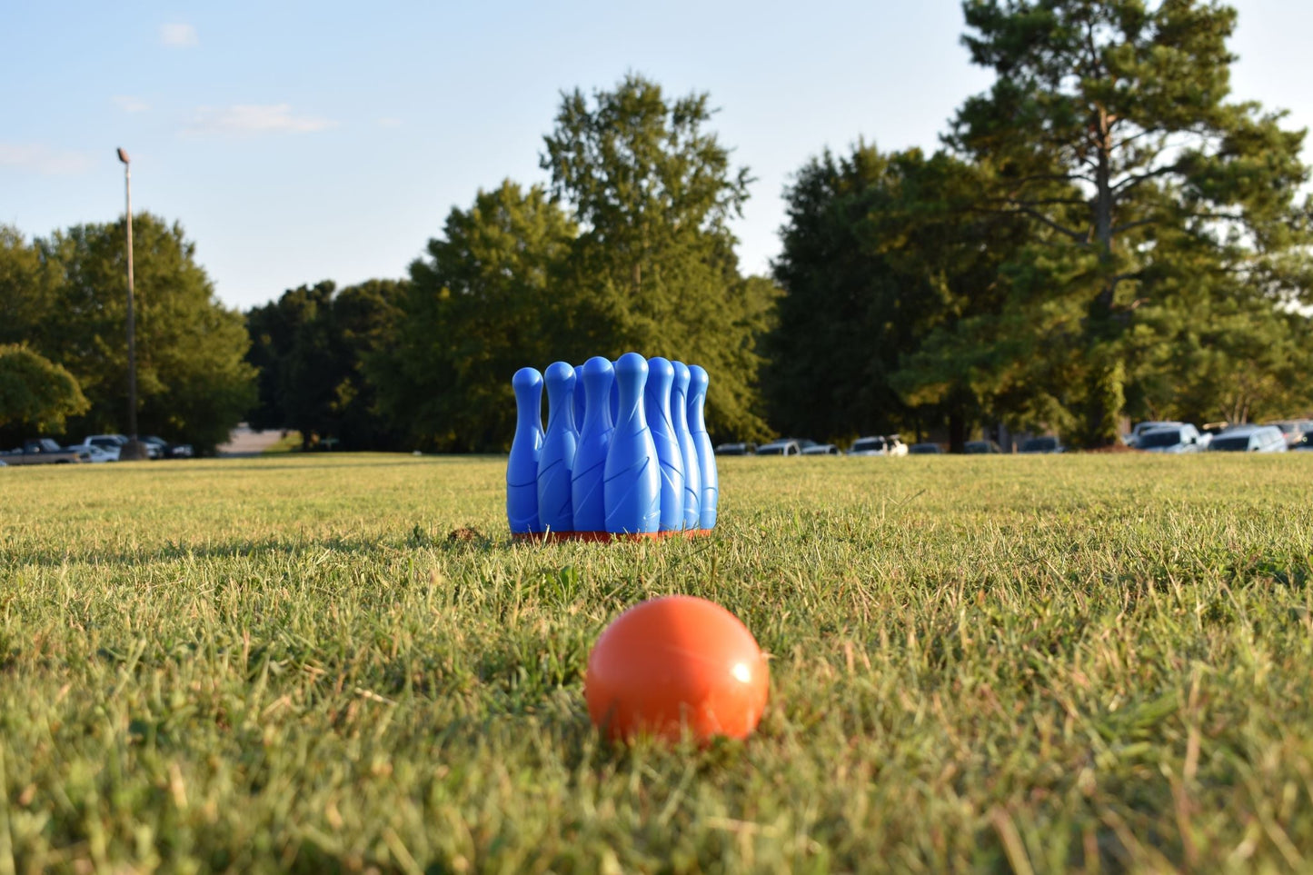 MagnaRack Bowling Set